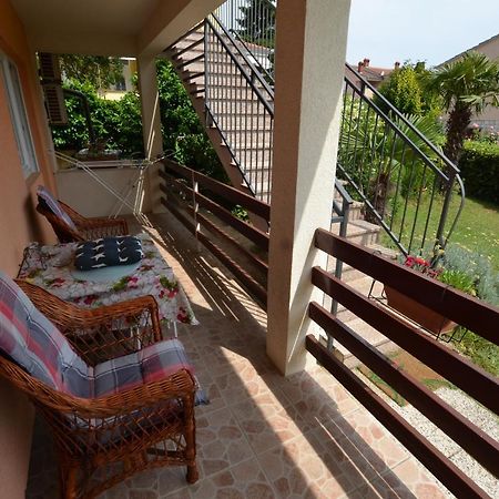 Cozy Apartment Ernesto*Good Location*روفينج المظهر الخارجي الصورة