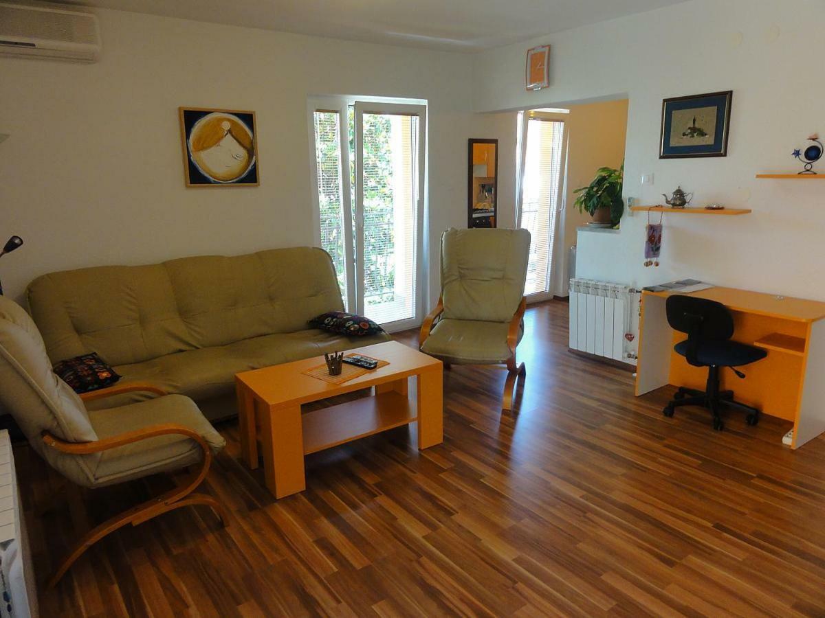 Cozy Apartment Ernesto*Good Location*روفينج المظهر الخارجي الصورة
