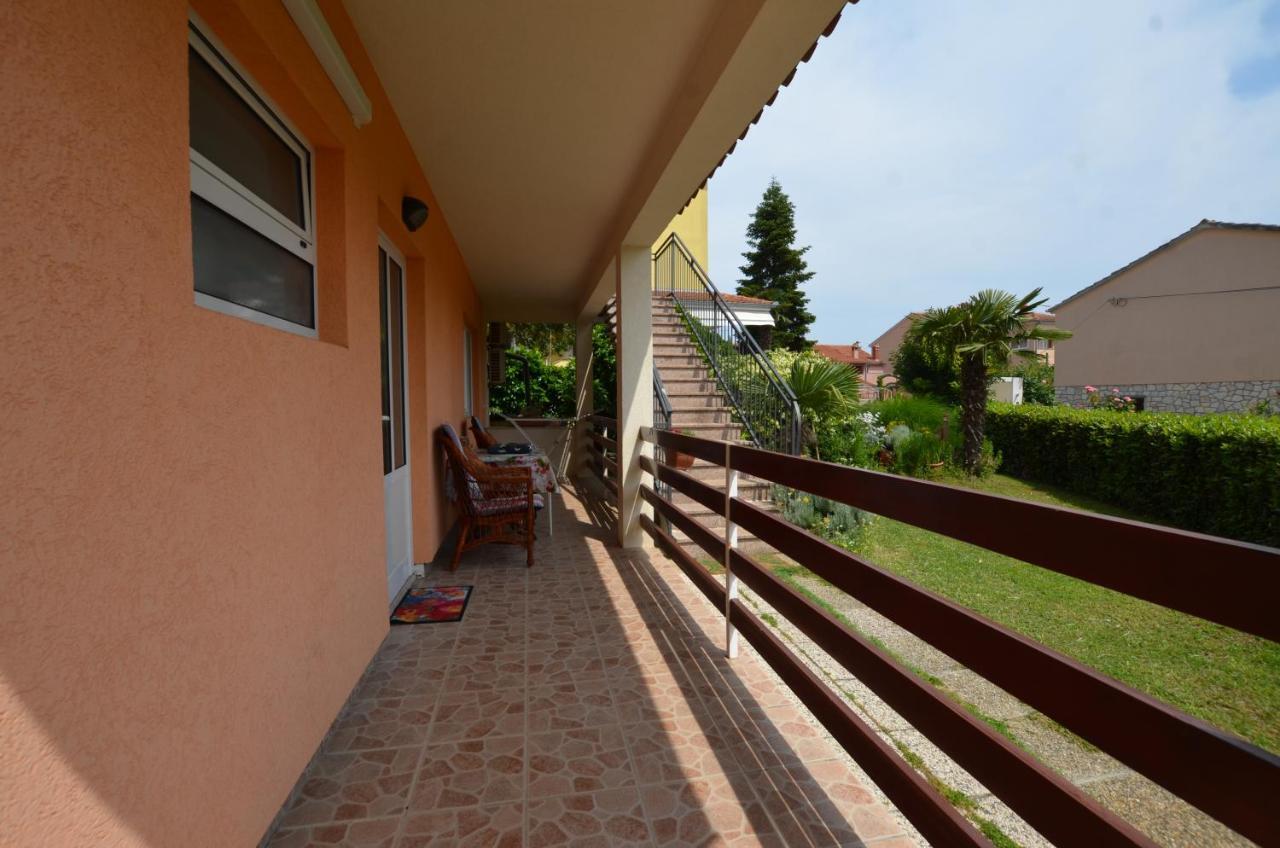 Cozy Apartment Ernesto*Good Location*روفينج المظهر الخارجي الصورة