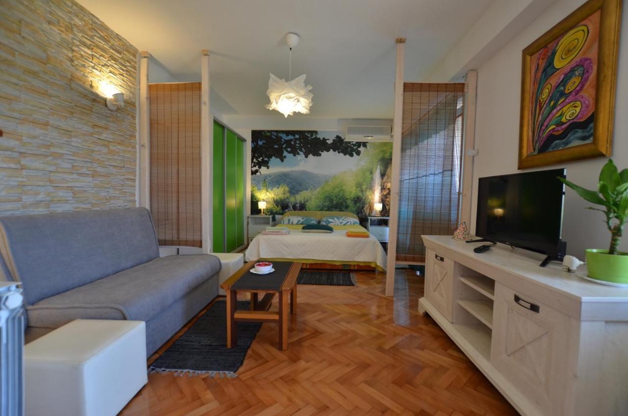 Cozy Apartment Ernesto*Good Location*روفينج المظهر الخارجي الصورة